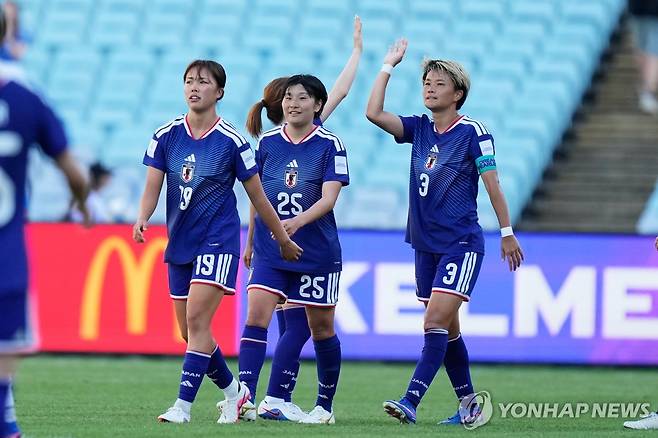 한국-일본, 여자축구 나란히 대형 사고! 소나기골 폭발…'韓 6골? 우린 7골' 일본, 필리핀 7-0 대파→여자아시안컵 4강 '한일전' 빅매치 성사