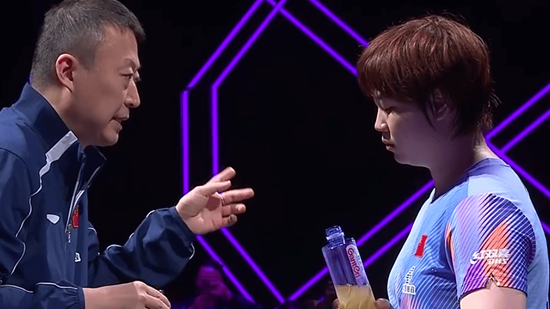 中 여자탁구 대형사고, '4년 아성' 무너졌다…日 17세 천재소녀, 중국에서 WTT 챔피언스 우승→콰이만 4-3 격파+1위 쑨잉사 8강 탈락