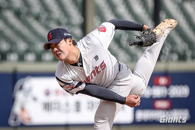“겨울 동안 뭐했나” 김태형 감독 ‘쓴소리’→롯데 ‘강속구 유망주’, 2군서 선발 준비 [SS시선집중]