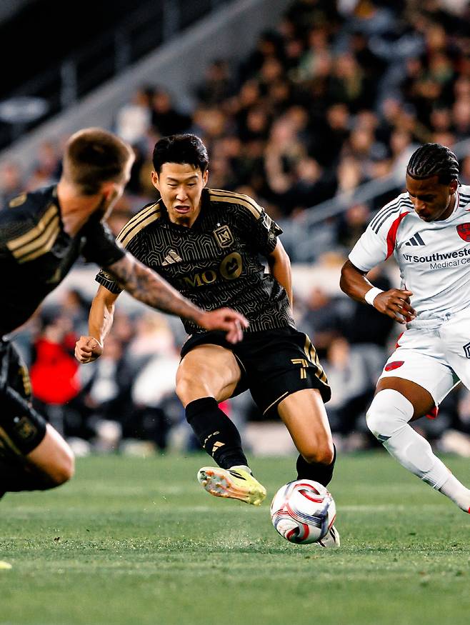 손흥민 장점 싹 사라졌다, MLS 최고 스타 망친 2선 기용...