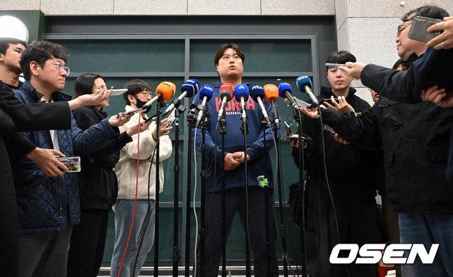 '국가대표 은퇴' 류현진, 후배들 향한 조언