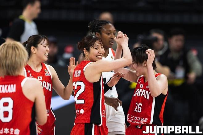 [FIBA WC QT] ‘벼랑 끝 기사회생’ 일본, 캐나다에 진땀승···3연패 뒤 첫 승 신고