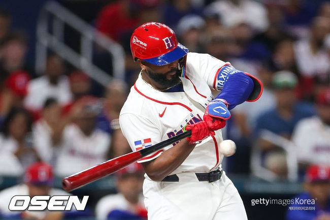 美 최강 에이스 무너진다, 도미니카 WBC 홈런 신기록…카미네로, 2회 선제 솔로홈런 폭발 [WBC]
