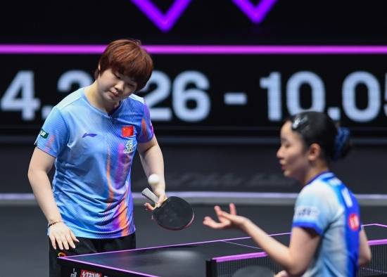 '만리장성 붕괴' 中 탁구, 홈에서 끔찍한 대참사…남·여 모두 우승 실패→