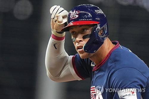 '한국 10-0 대파했는데' 도미니카, 와르르 무너졌다…미국, '51득점 폭발' 최강 타선 2-1로 잠재워→WBC 결승 선착