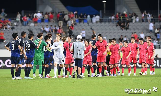 '한국 탈락, 일본 진출'…홍명보호, 日 만나 16강 석패한다니→사상 첫 '월드컵 본선 한일전' 예측 나왔다