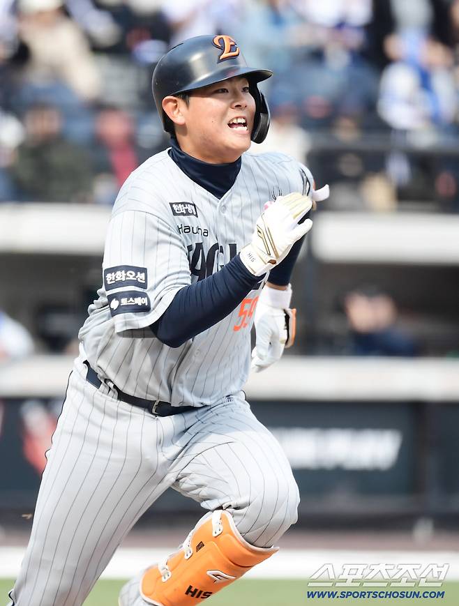 '깜짝 1위' 왜 한화 사령탑은 칭찬 오히려 아꼈나…