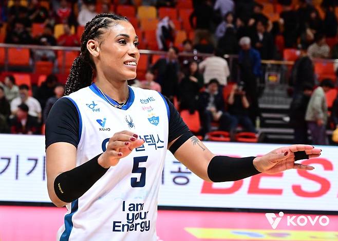 프로배구 외국인 거포 누가 남나…베논·조이 재계약 가능성↑