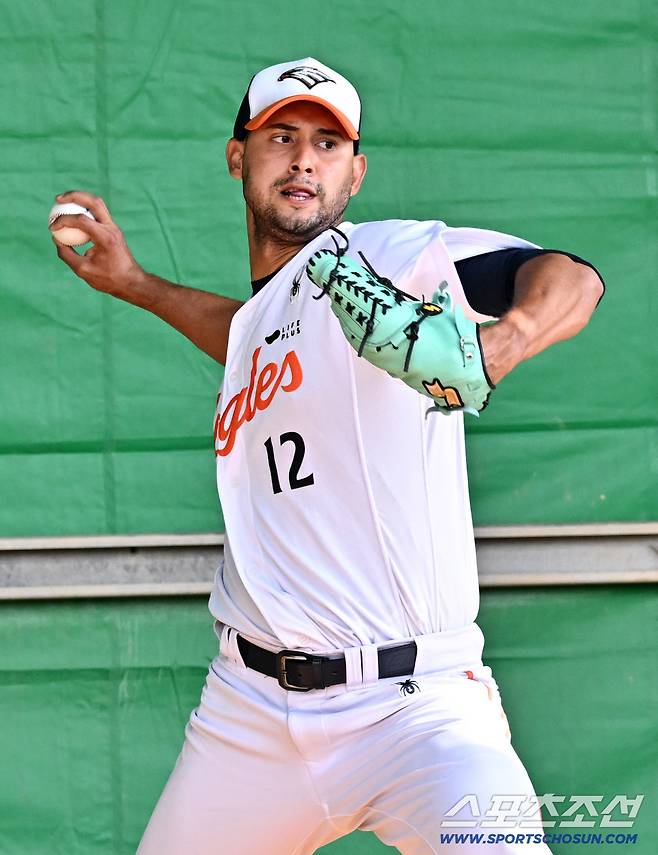 '33승 실종' 한화, 155㎞ 새 얼굴 심상치 않다…또 하나의 역수출 신화 쓰나