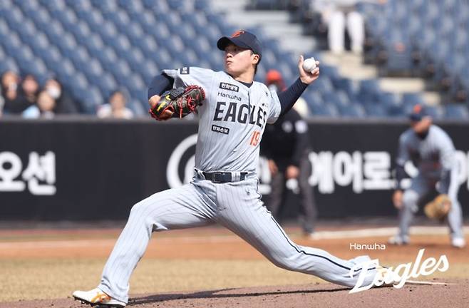 한화 '고작 1.5억'에 5선발 찾았나…'KKKKKK' 대만 특급 좌완, 4⅓이닝 3피안타 무실점 쾌투 [대전 라이브]