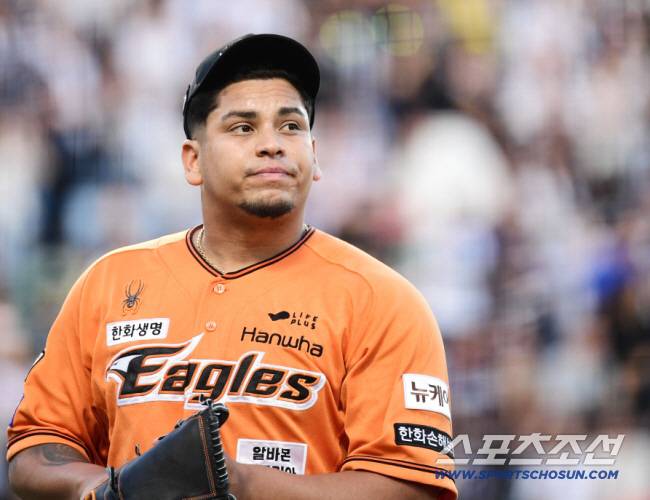 '베네수엘라 역대 최초' 前 한화 투수가 역사 쓸 줄이야…한국 다시 올 생각 있나