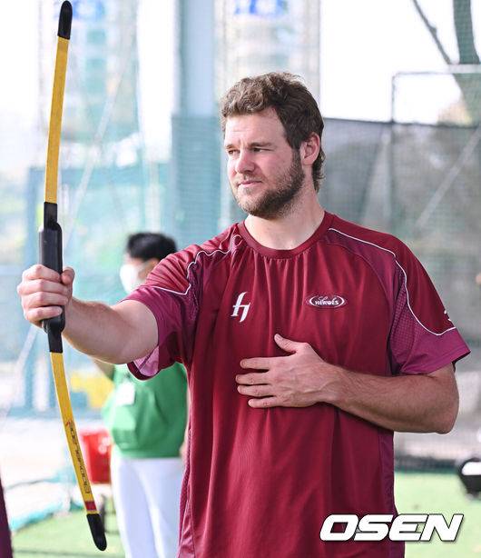 '이게 맞아?' 키움 13억 외인 투수 구속이 138km 뚝…