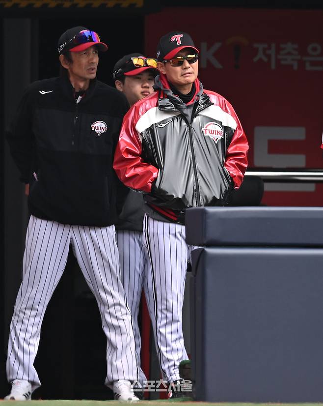 ‘국보’마저 고장 났다…문보경도 쓰러진 LG, 거센 ‘WBC 후폭풍’→‘대체 플랜’ 가동 [SS포커스]