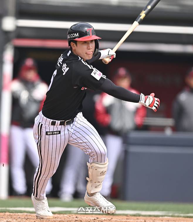 ‘국보’마저 고장 났다…문보경도 쓰러진 LG, 거센 ‘WBC 후폭풍’→‘대체 플랜’ 가동 [SS포커스]