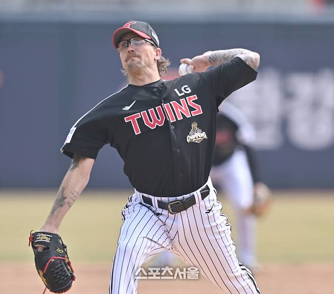 ‘국보’마저 고장 났다…문보경도 쓰러진 LG, 거센 ‘WBC 후폭풍’→‘대체 플랜’ 가동 [SS포커스]