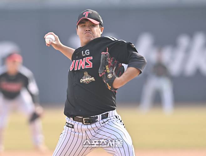 ‘국보’마저 고장 났다…문보경도 쓰러진 LG, 거센 ‘WBC 후폭풍’→‘대체 플랜’ 가동 [SS포커스]