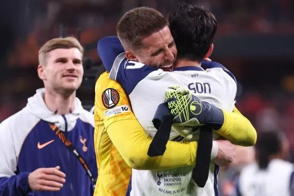 ‘강등되더라도 매각한다’…토트넘과 관계 완전히 끝났다, 시즌 끝나자마자 ‘결별 예정’