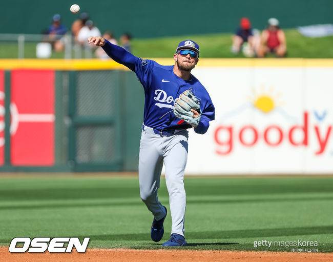 김혜성 복귀에 판 뒤집혔다…’1할대 빈타’ 프리랜드, 개막 로스터 탈락 위기