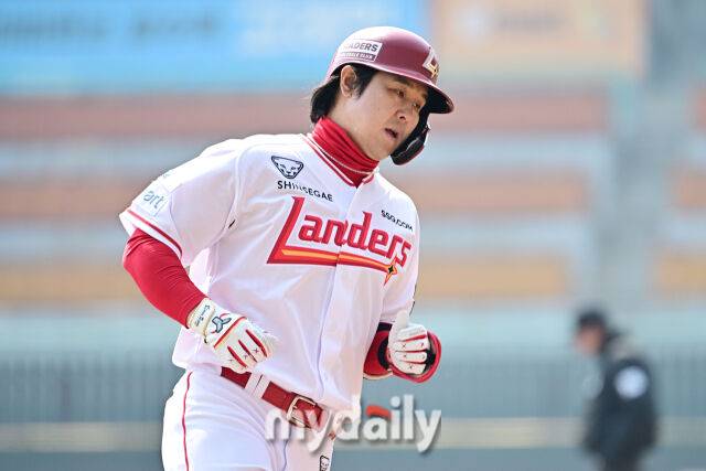 '홈런-안타-4타점' KBO 홈런왕 준비 이상 無, 감독도 인정했다