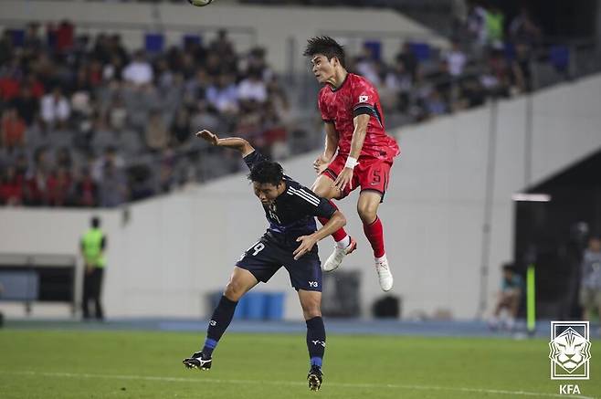 '갑자기' 월드컵 앞둔 한국 대표팀의 '귀한 몸' 됐다, '유일 수비형 미드필더' 박진섭 발탁에 中 매체 주목