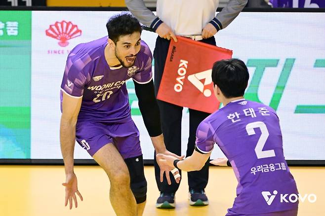 감독대행으로 14승4패…박철우, 꼬리표 떼고 정식 사령탑 오를까