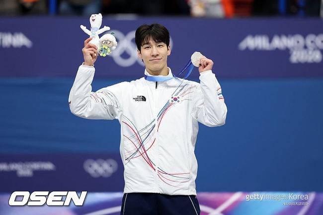 '엉덩이 논란-린샤오쥔 귀화' “더 늦기 전에 바로잡겠다”…황대헌, 침묵 깨고 입 열까