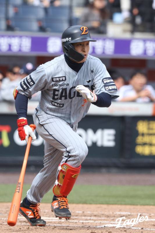 단돈 '1억'에 '1위' 다시 품었다, 한화 알짜 계약 대박 예감…