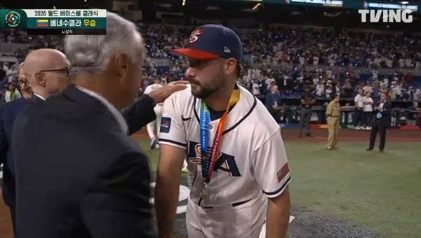 제정신인가… 미국 대표팀서 도망간 스쿠발, 은메달 시상식엔 참여[WBC]