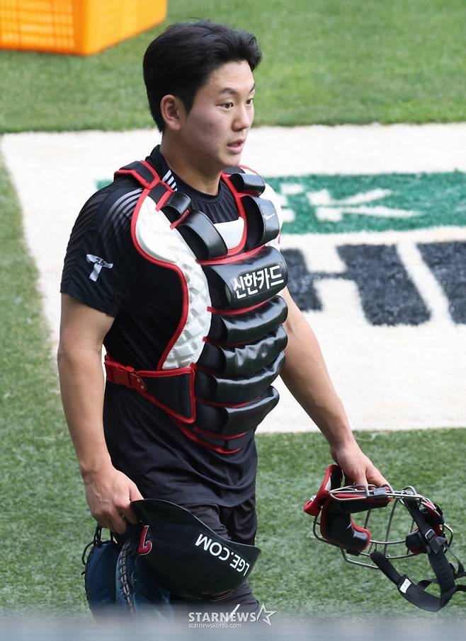 '시범경기 4할 타율' 백업 포수에 고졸 신인까지 '도루 저지 7회' 쾅! 박동원 비운 LG 안방 언제 이리 든든해졌나