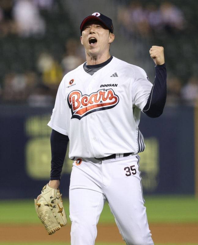 [오피셜] '낭만야구' 43세 베테랑 전격 계약 발표! 은퇴 위기→현역 생활 계속 이어간다