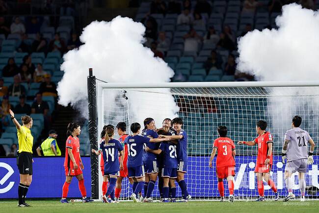 ‘강채림 환상적인 만회골’ 한국 여자 대표팀, 일본에 추가골 허용...1-4 끌려가