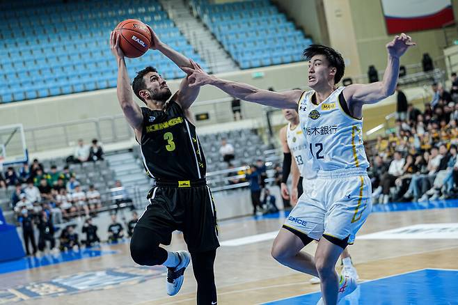 [EASL] '악 부상!' 아시아쿼터 선수 부상에 또 한 번 고개 숙인 뉴타이베이