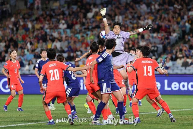 한국 여자축구, 일본 대회 무실점 기록 깼다…