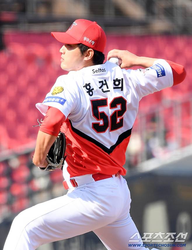 고작 1년 계약 모험? KIA 3위 대우해줬다…'ERA 0.00' 자신 있다더니, 진짜구나