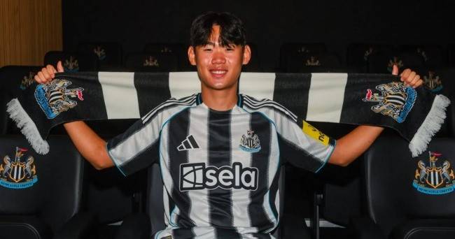 박승수가 차라리 낫다...'7실점 대패 원흉 지목' 뉴캐슬 역대 이적료 3위, 바르셀로나전 2골에도 욕 먹어