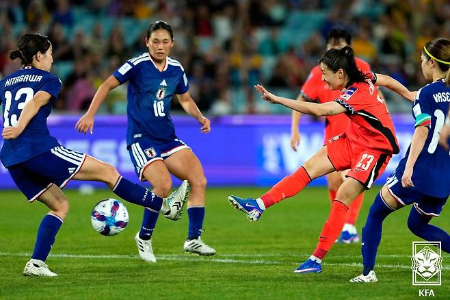 비즈니스석·프라다 논란으로 홍역 치르고도 순항했지만…한국 여자축구, 일본에 1대 4 완패→사상 첫 아시아 정상 도전 실패