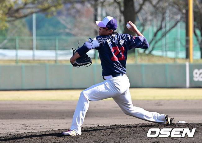 '와 롯데 1위' 90억 계약 반환점 돌았다…'21억' 박세웅, 이제는 '안경 에이스' 거듭날 수 있나