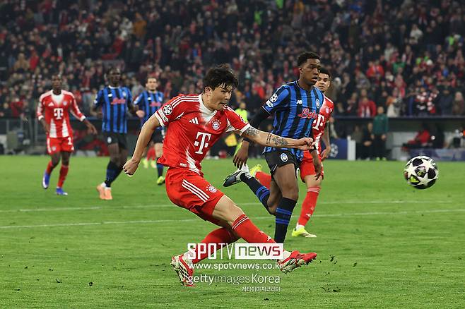 김민재 '철기둥' 복귀, 끝내 이탈리아 잠재웠다…풀타임 철벽 바이에른 뮌헨, 아탈란타에 합산 10-2 대승 '8강 진출'