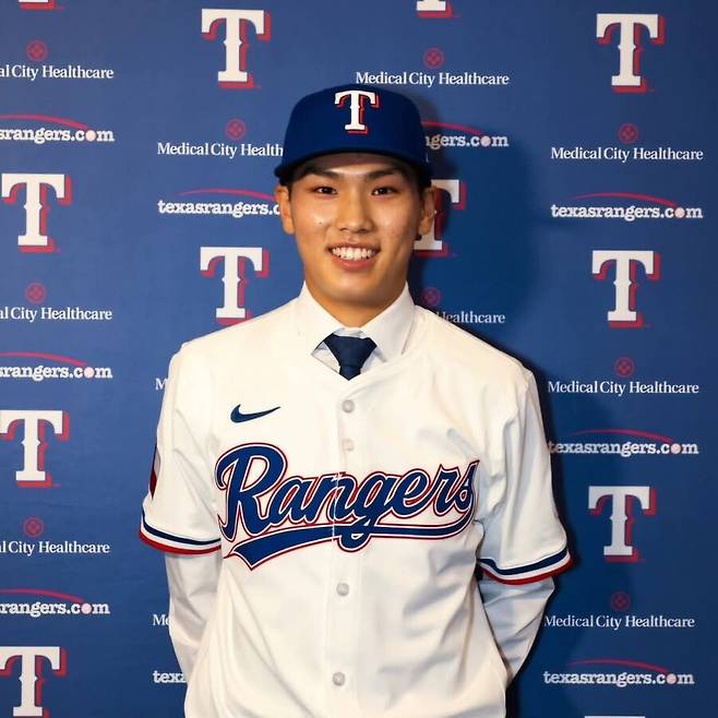 한국에 이런 유망주가 있었어? 마이너 괴물들 사이에 당당히 이름 올렸다, 맞대결까지 가능하다