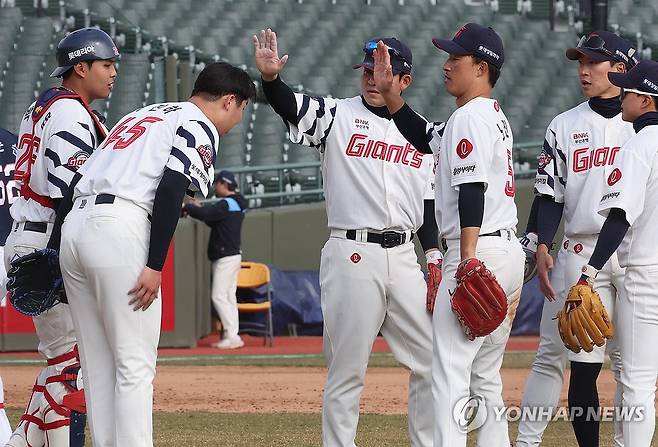 프로야구 한화 김태연, 시범경기 KIA전서 9회말 끝내기 홈런