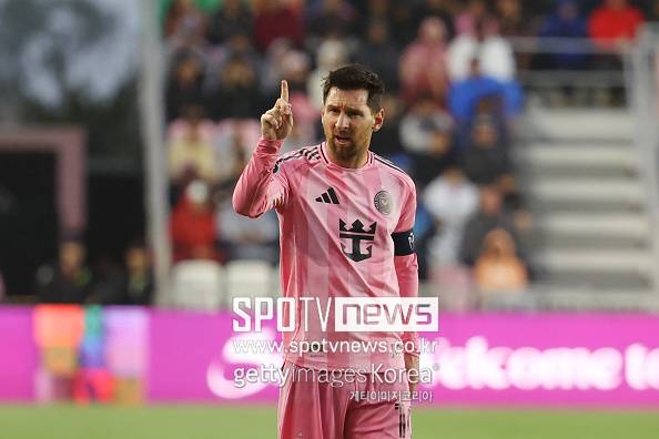 손흥민 2-0 메시