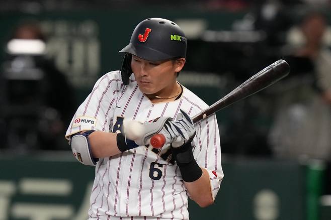 韓 야구, 올림픽 진출 대형 호재…'WBC 5할 맹타' 日 붙박이 유격수 대표팀 전격 은퇴→