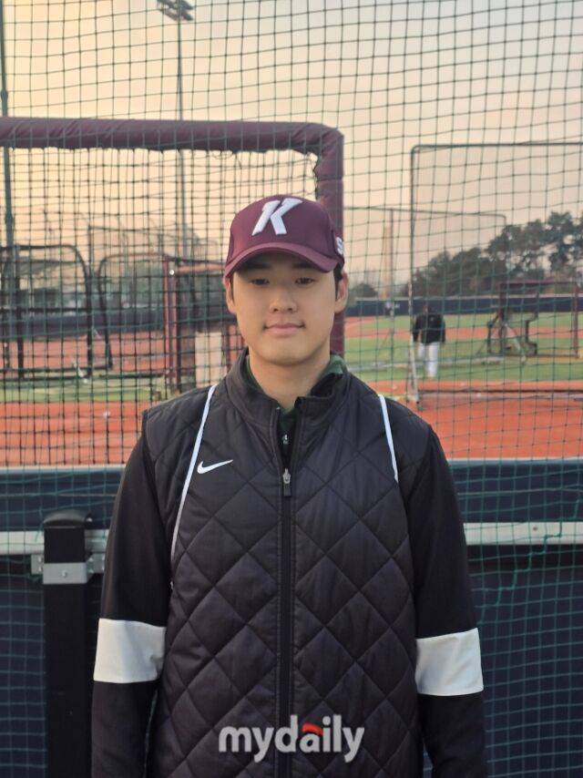 '전체 1번 좌완 미스터리' 분명 150km 던졌던 투수인데 10km 어디 갔나, 부활 위해 사령탑 '특별 미션' 내렸다 [MD수원]