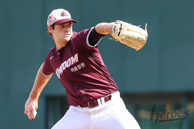 롯데에 혼쭐난 '14억' 키움 뉴 페이스, 사령탑은 믿는다…