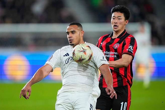 '결승골 영웅→승부차기 실축' '슈퍼 조커' 조규성 1번 키커 실패, 미트윌란 혈투 끝 유로파리그 8강 진출 좌절..'천당과 지옥 오갔다'