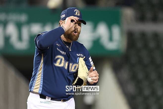 다저스, KBO 12패 재계약 실패 좌완투수 깜짝 영입…