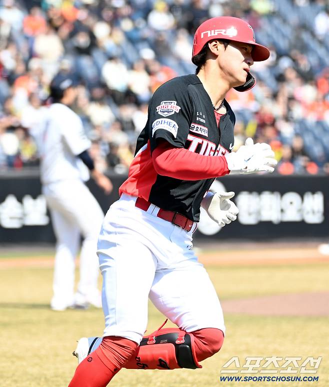 한화 타선 진짜 무섭다…'장단 18안타 폭발' KIA와 화력전 연이틀 승리 [대전 리뷰]
