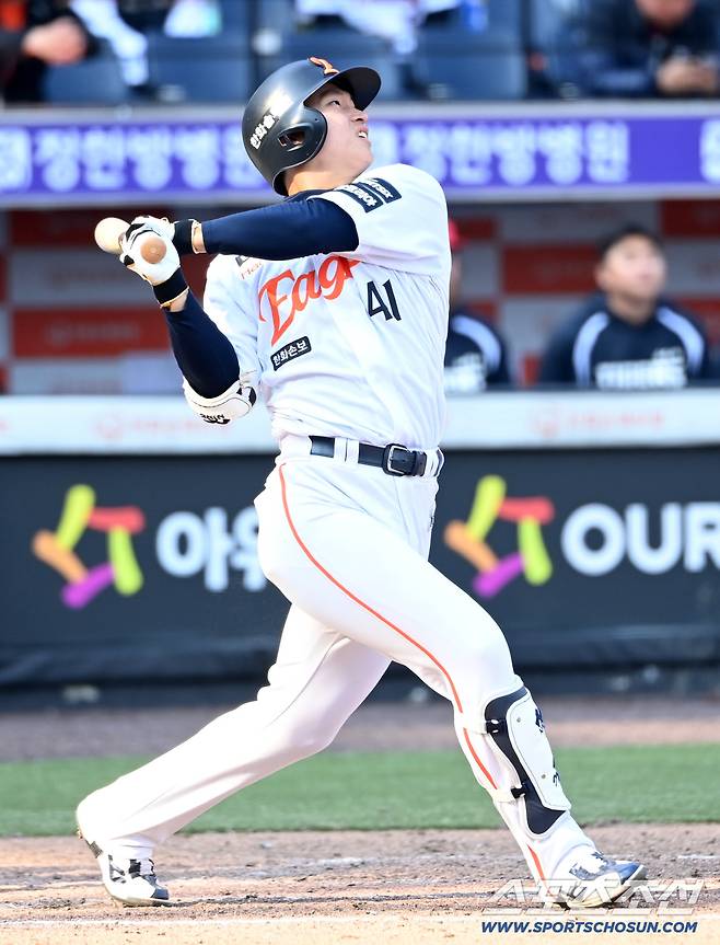 한화 타선 진짜 무섭다…'장단 18안타 폭발' KIA와 화력전 연이틀 승리 [대전 리뷰]