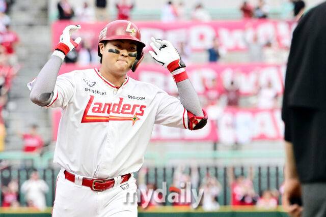 13안타 9득점 폭발→실책-실책-실책-실책-실책 아쉽다... LG, 연이틀 SSG 격파 [MD인천]