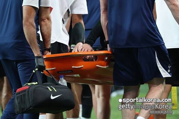 손흥민 고별전서 십자인대 파열→목발 짚고 한국 떠났는데...'시즌 아웃' 쏘니 절친, 매디슨